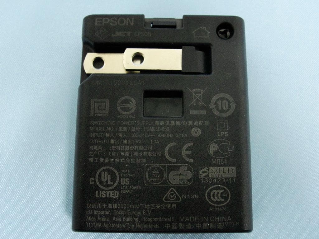 WIRELESS MIRRORING ADAPTER - FCC ID WS2-STM7C24EE - Jorjin Technologies Inc.