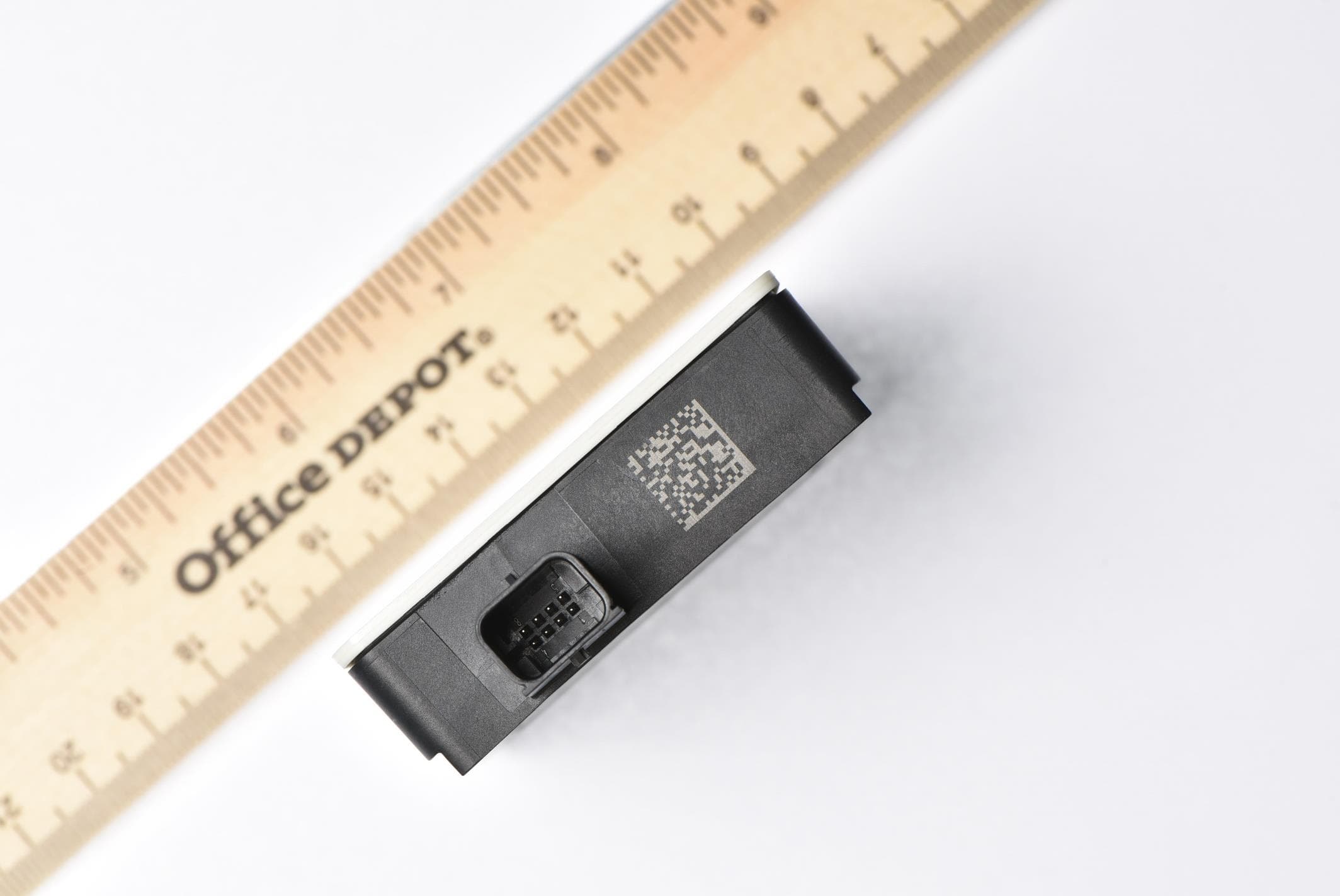 77 GHz CRN Radar Sensor - FCC ID WU877V125CRN - Magna Electronics, LLC (5)