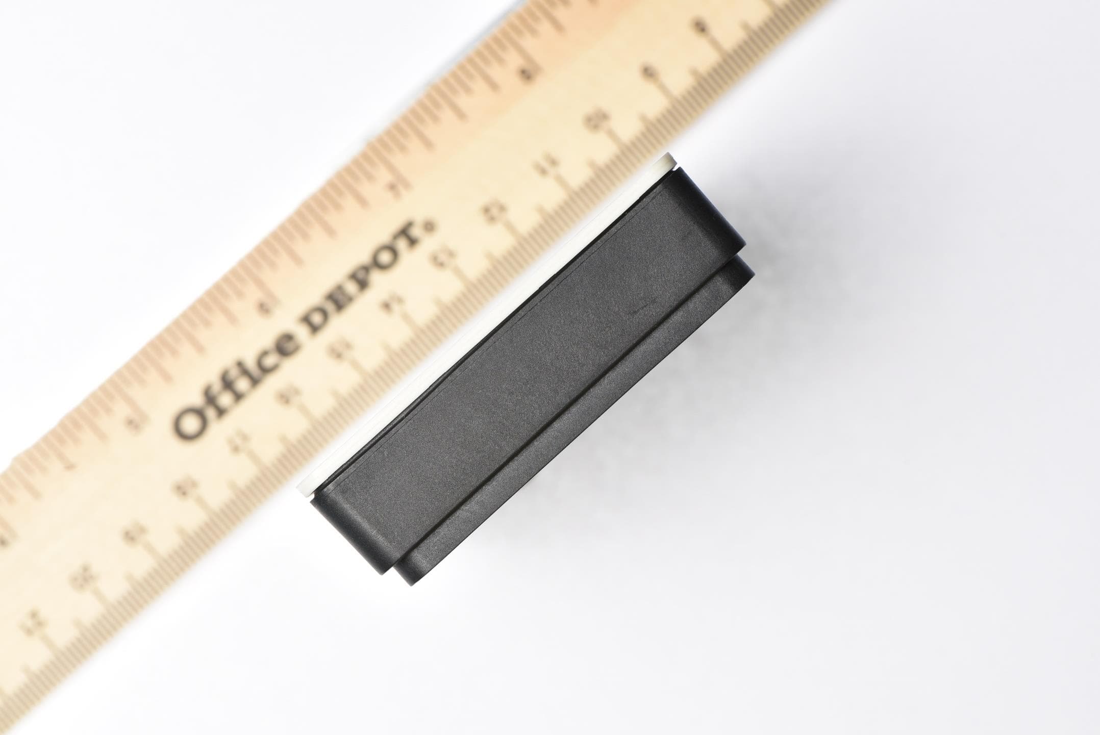 77 GHz CRN Radar Sensor - FCC ID WU877V125CRN - Magna Electronics, LLC (4)