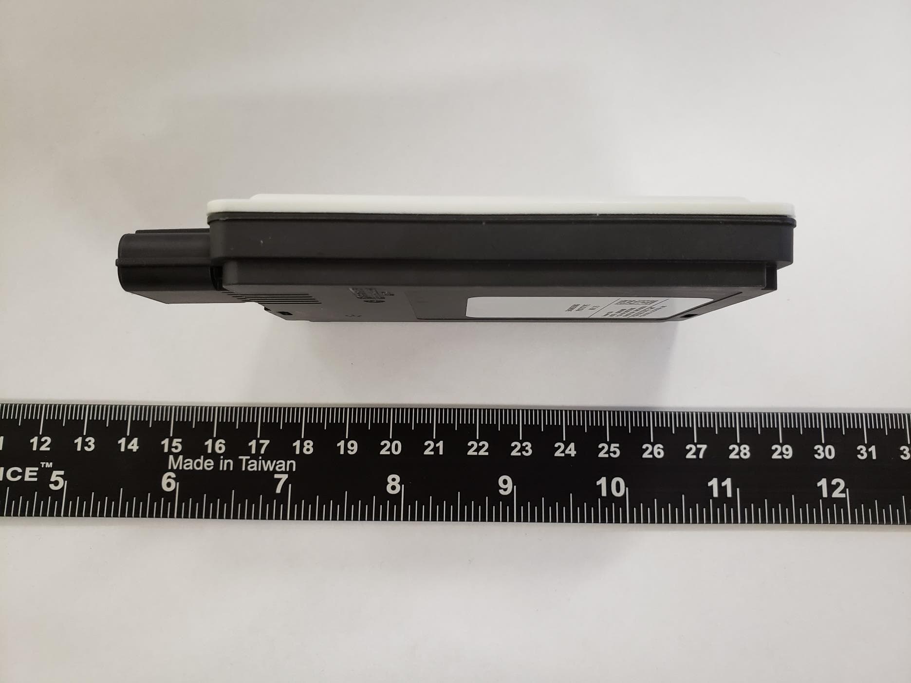 24 GHz SRS Radar Sensor - FCC ID WU8NB24G175V3 - Magna Electronics, LLC (2)