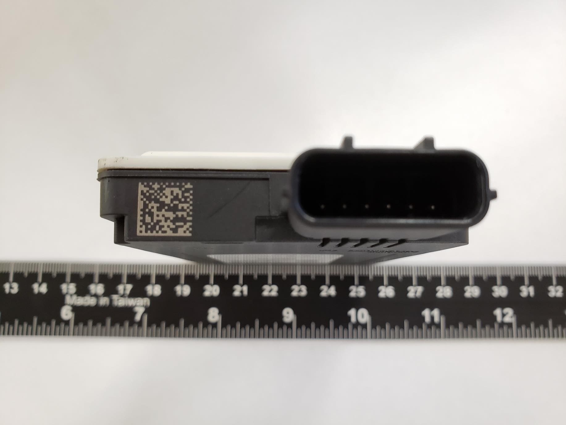 24 GHz SRS Radar Sensor - FCC ID WU8NB24G175V3 - Magna Electronics, LLC (5)