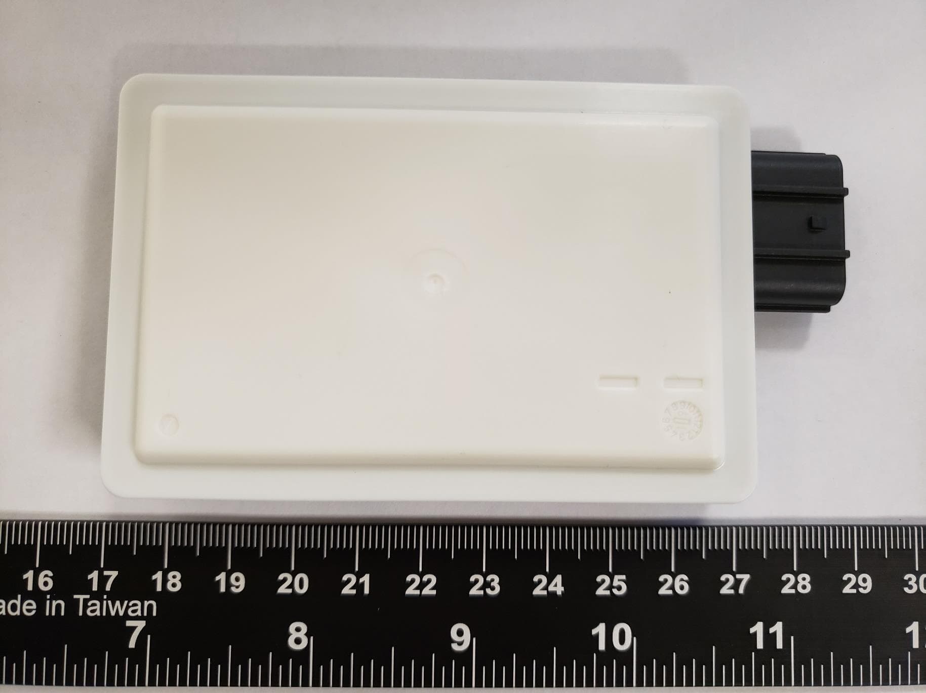24 GHz SRS Radar Sensor - FCC ID WU8NB24G175V3 - Magna Electronics, LLC (3)