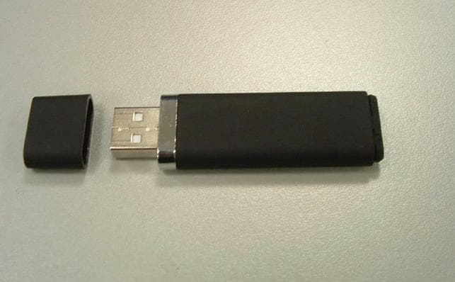 AUDIO FREQUENCY WIRELESS TRANSMITTER - FCC ID WUO-WTX1016 - Sonavox Canada Inc.