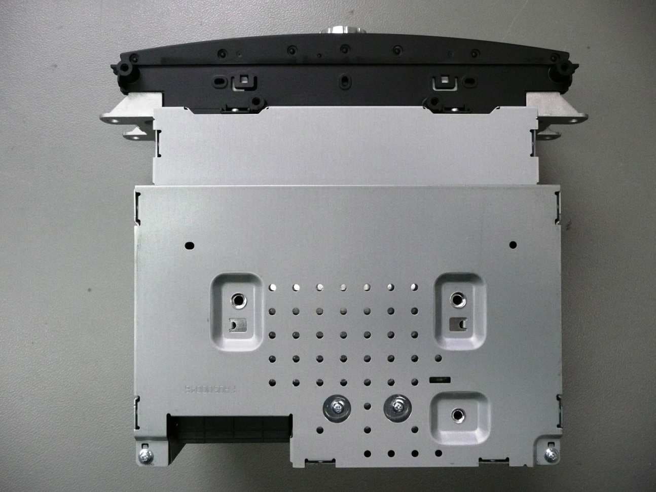 Car radio with Bluetooth handsfree - FCC ID WUQ-NTG5STAR1 - Panasonic Automotive Systems Europe GmbH (3)