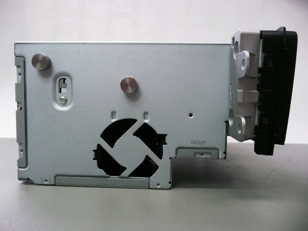 Car radio with Bluetooth handsfree - FCC ID WUQ-NTG5STAR1 - Panasonic Automotive Systems Europe GmbH (5)