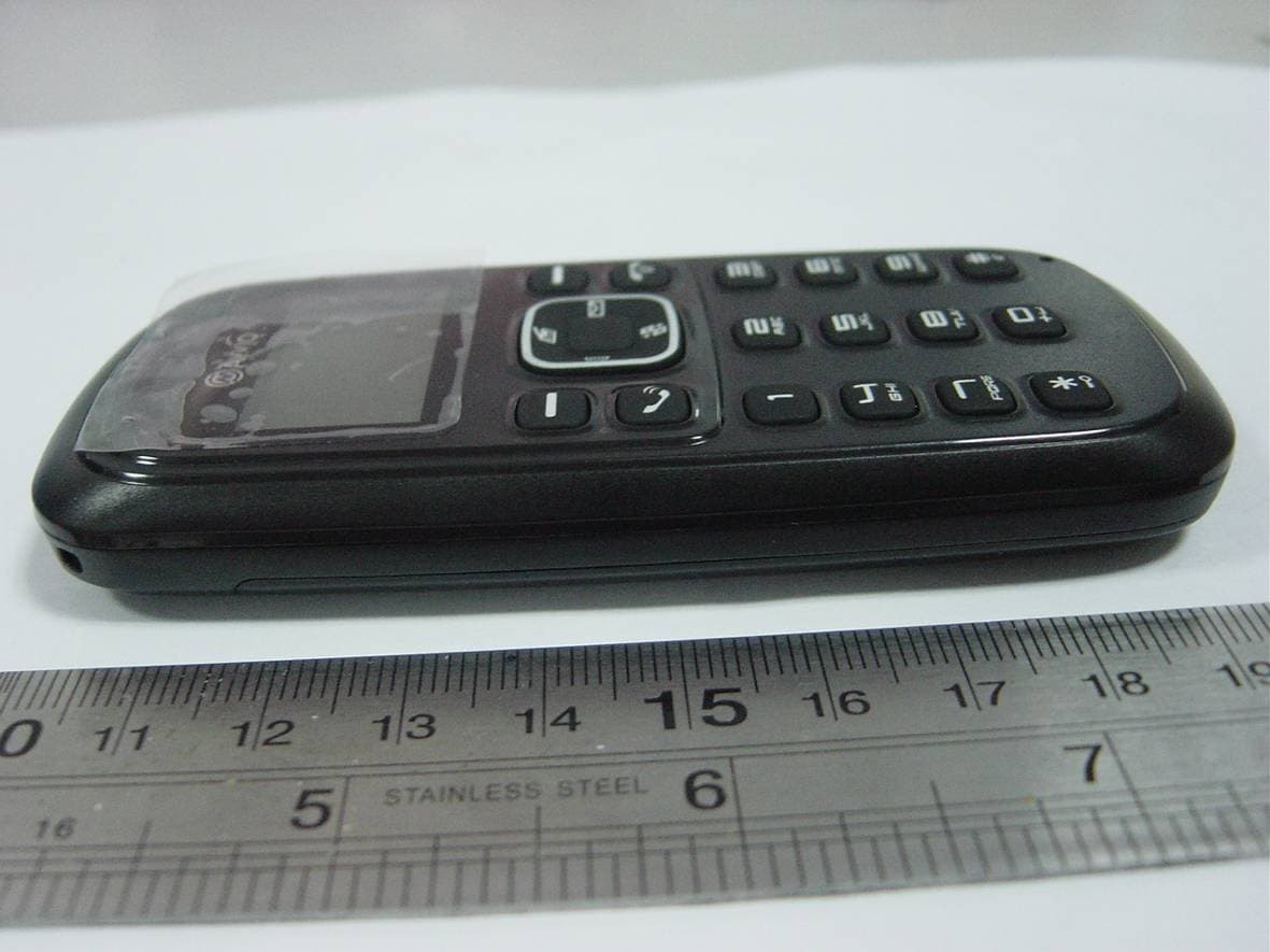 GSM  Mobile Phone - FCC ID WVB-AVVIO100 - Brightstar Corporation (4)