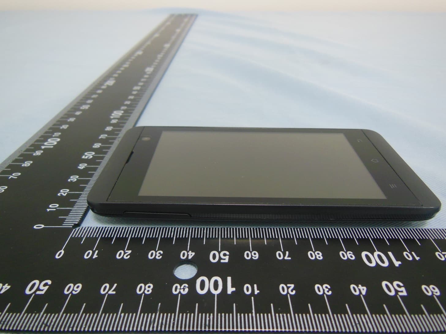 Mobile Phone - FCC ID WVBA775X - Brightstar Corporation (4)