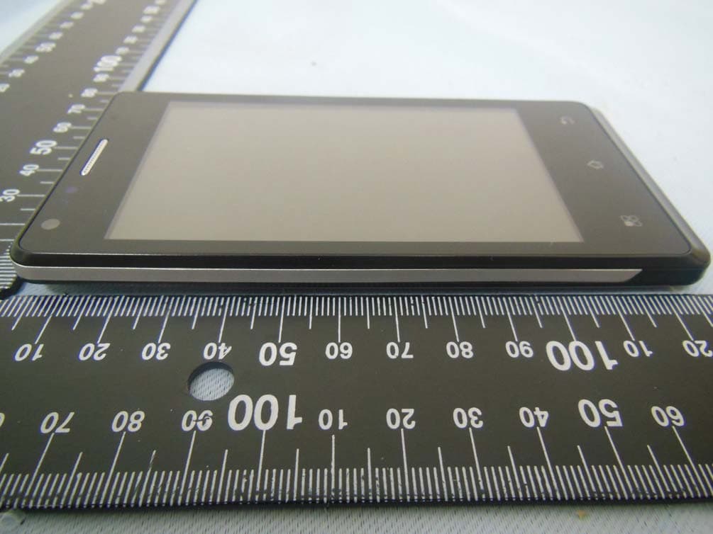 mobile phone - FCC ID WVBA776X - Brightstar Corporation (3)