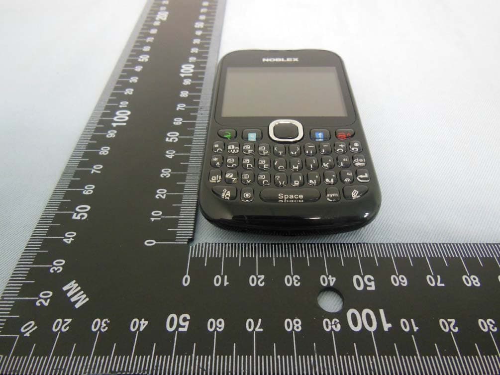 Mobile Phone - FCC ID WVBASN53 - Brightstar Corporation (4)