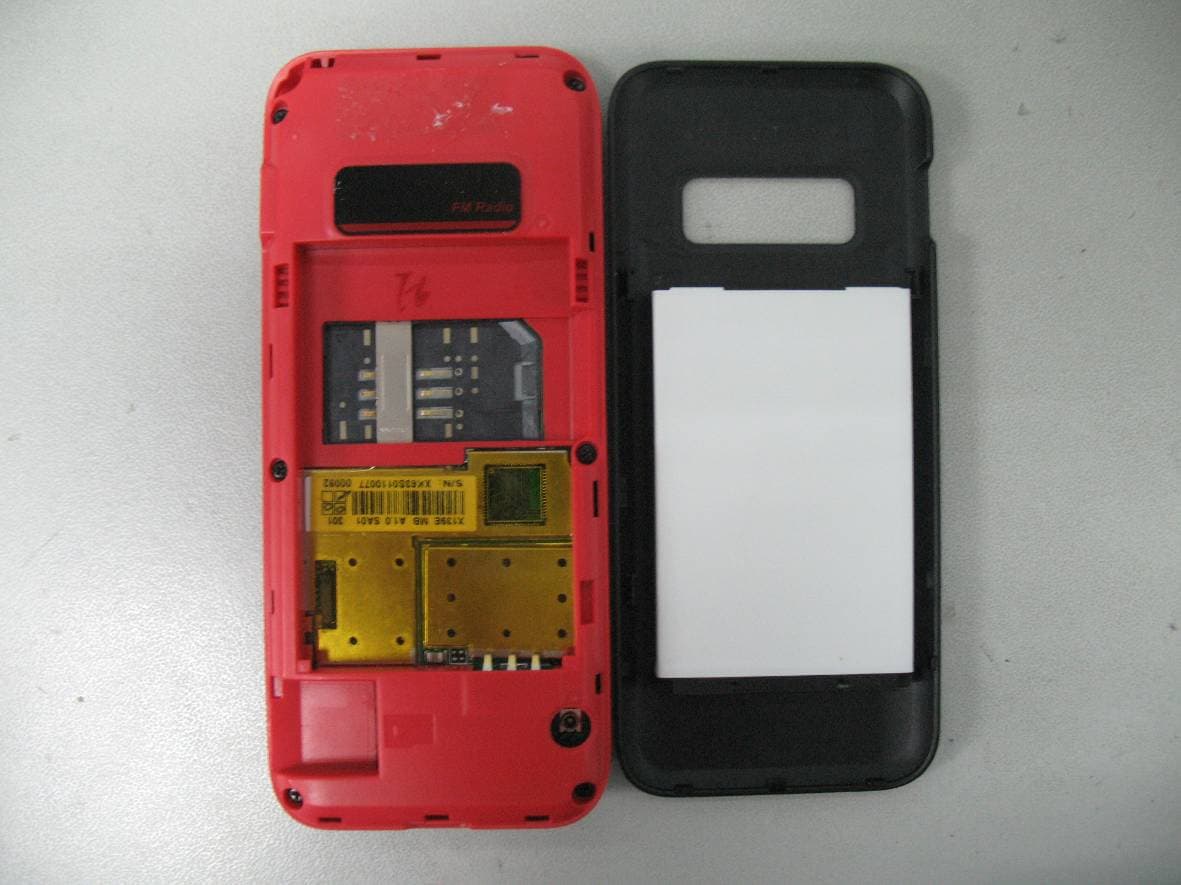 GSM  Mobile Phone - FCC ID WVBAVVIO209 - Brightstar Corporation