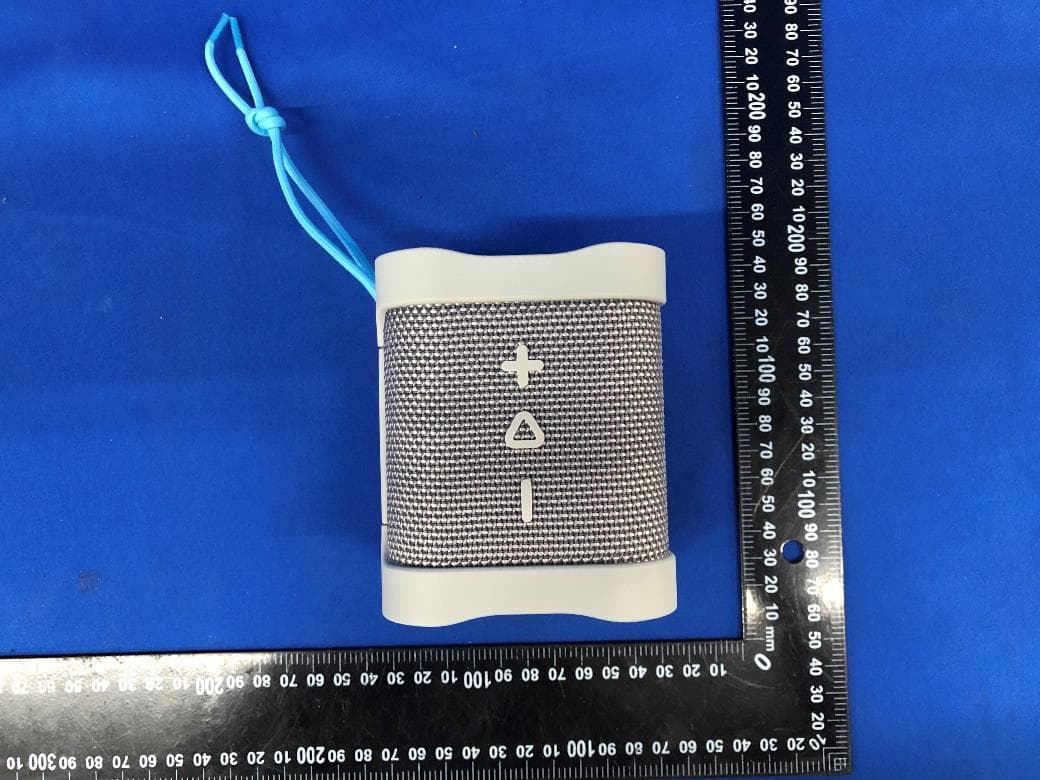 Terrain Mini Wireless Speaker - FCC ID WWE-2SKSK1846 - LIFEWORKS TECHNOLOGY GROUP LLC.