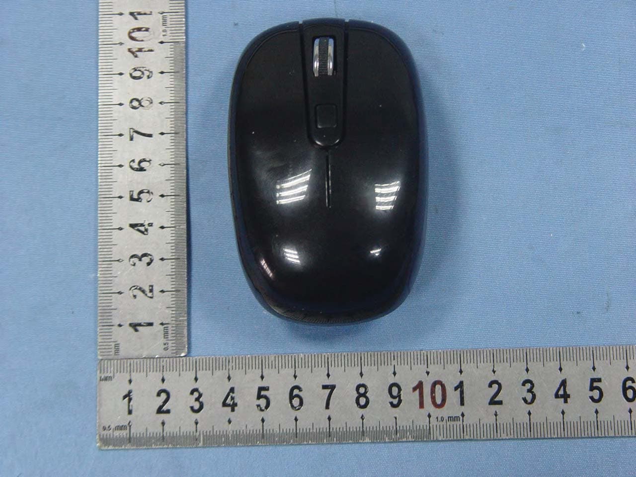 Wireless Mouse - FCC ID WWLAMS-700 - ATake Digital Technology ShenZhen Co.,Ltd