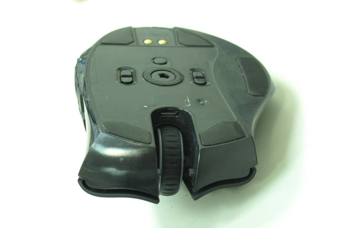 Razer Naga Epic Laser Gaming Mouse - FCC ID WX9RC30005101 - Razer (Asia Pacific) Pte Ltd (4)