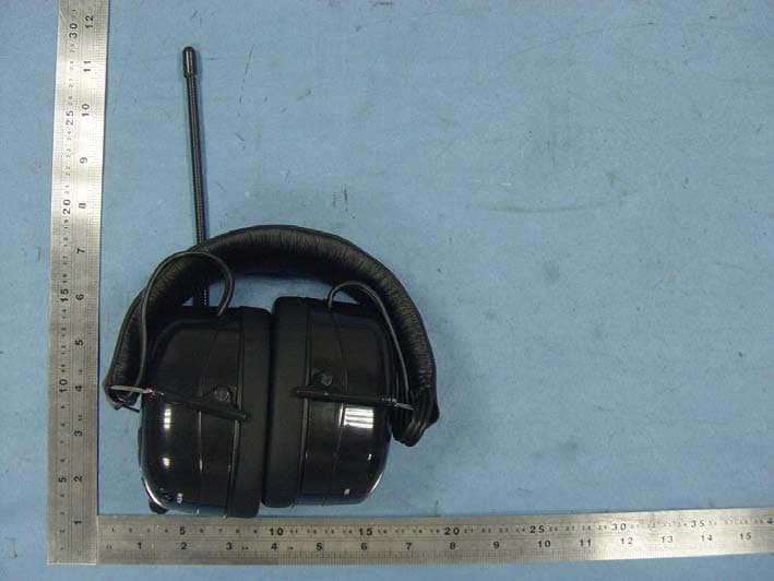 AM/FM Radio Headset with BT and Aux-in Jack - FCC ID WYQ-BTH5S2 - SPECIALTHING INTERNATIONAL CO, LTD (2)