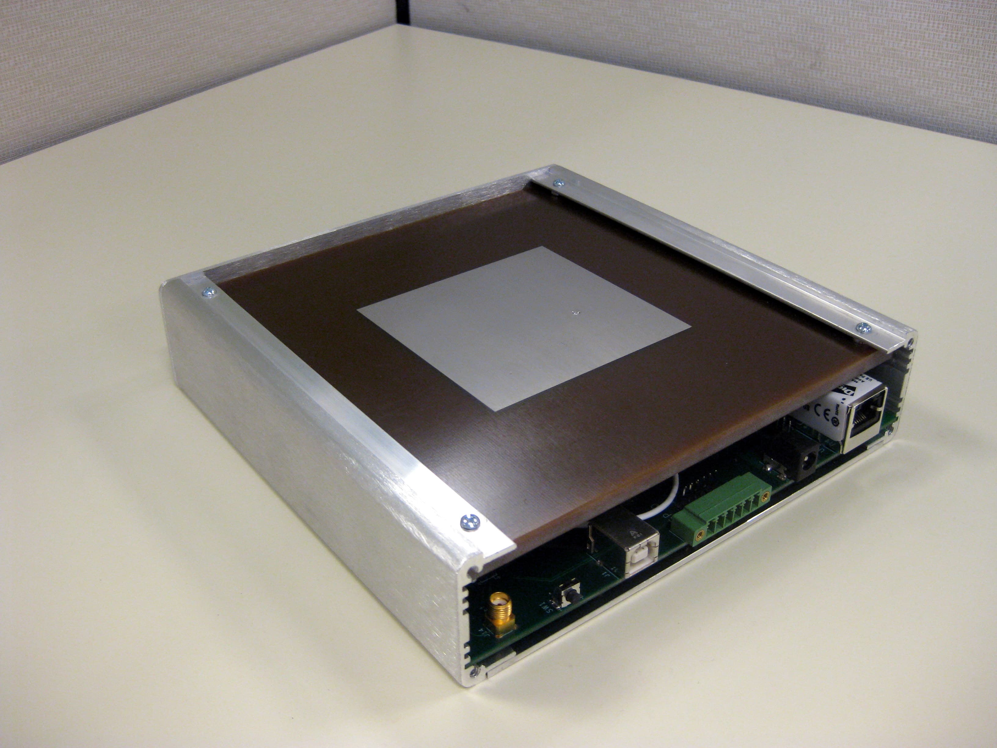 RFID PORTAL READER - FCC ID WZ4010A0001 - JADAK, a business unit of Novanta Corporation