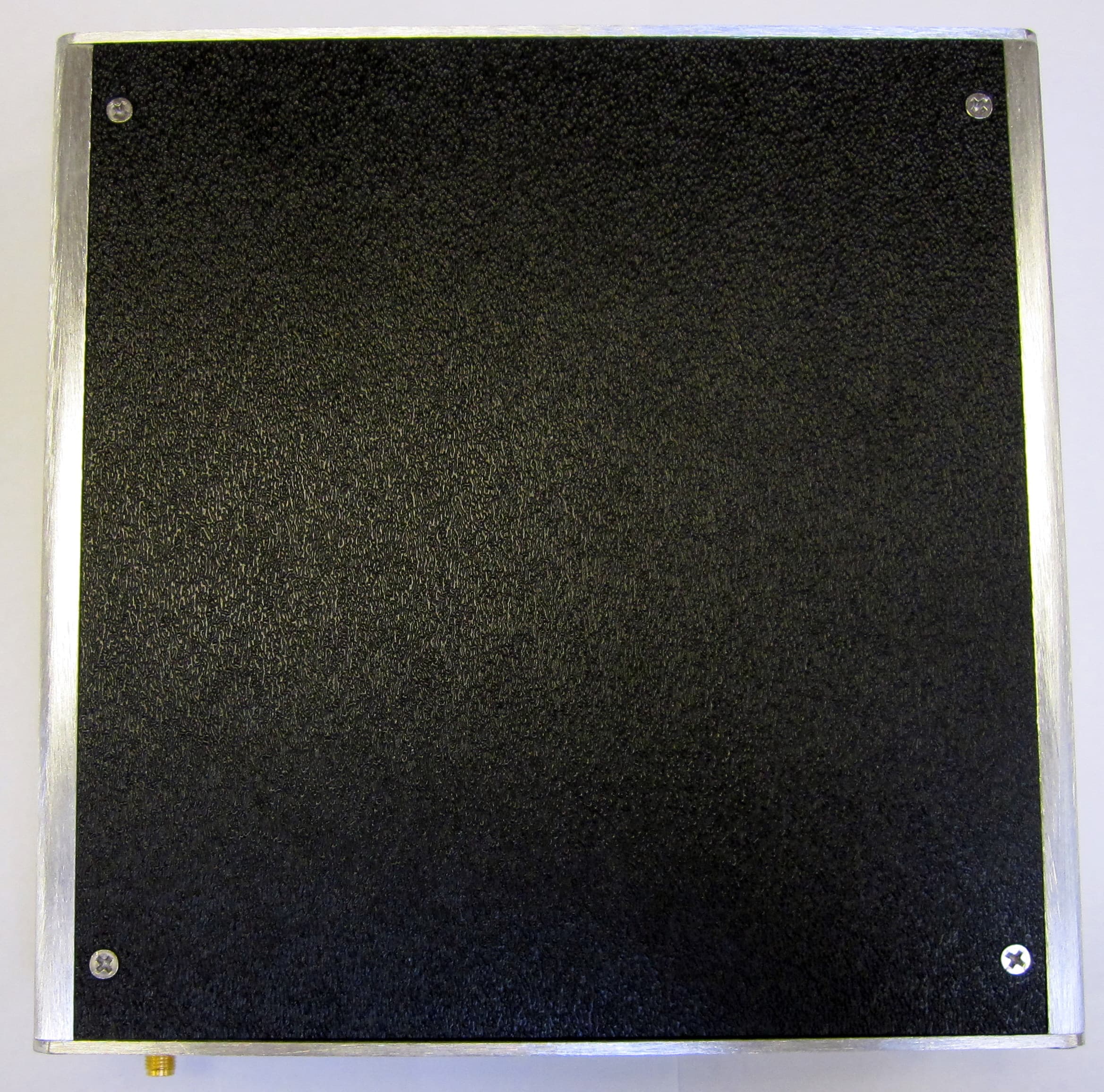 RFID PORTAL READER - FCC ID WZ4010A0001 - JADAK, a business unit of Novanta Corporation (2)