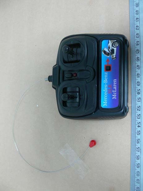 RADIO CONTROLLED TOYS - FCC ID X3J16712 - RADIO FUN INTERNATIONAL INVESTMENT LIMITED (3)