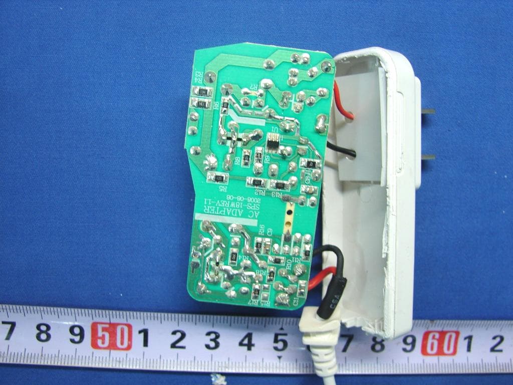 Wireless Gaming/Entertainment Device - FCC ID X4BLQAM350 - Zeebo Inc. (2)