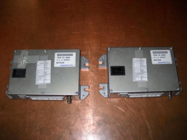 Car mounted data communicator - FCC ID X4QKDTC530 - Komatsu Ltd. (2)