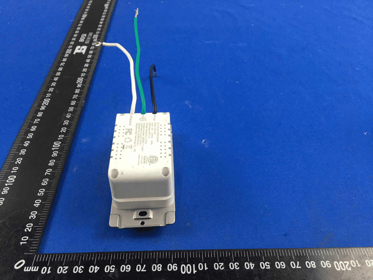 WALL POWER OUTLET - FCC ID X4YHAWP100 - NEXXT SOLUTIONS (4)