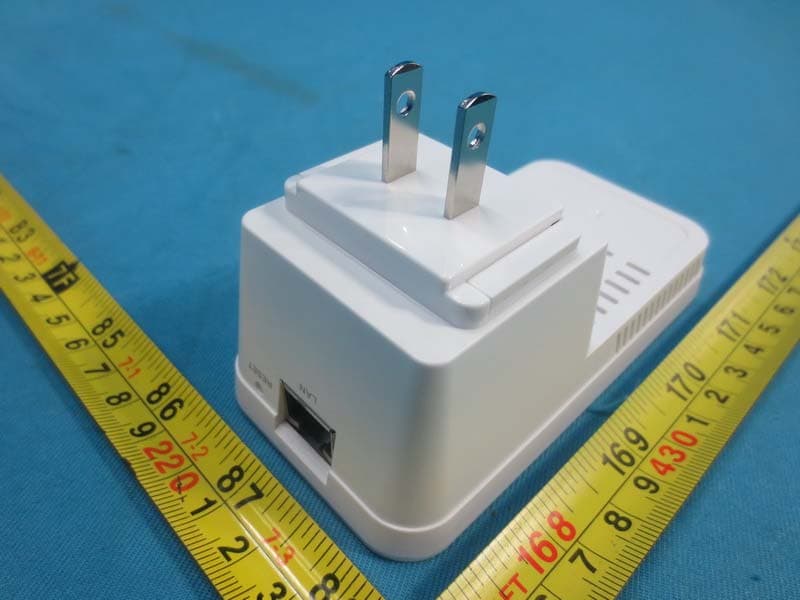 Universal Range Extender - FCC ID X4YKRNS300 - NEXXT SOLUTIONS (1)