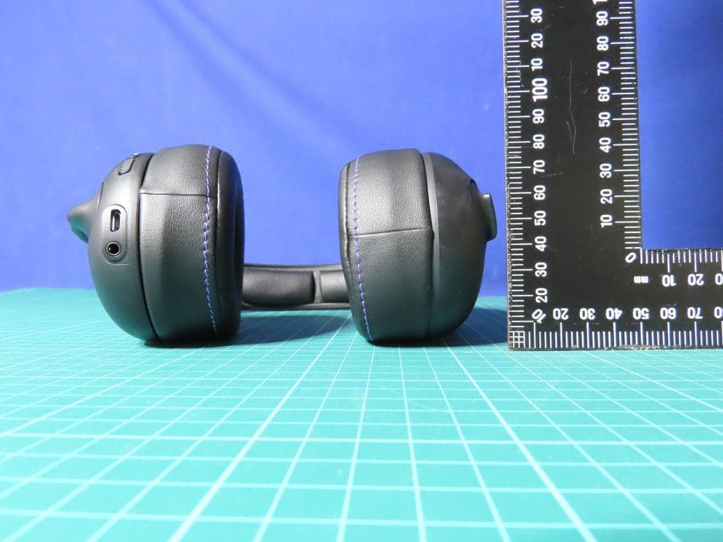 Victrix Gambit headset for PlayStation - FCC ID X5B-052003R - Performance Designed Products, LLC (3)