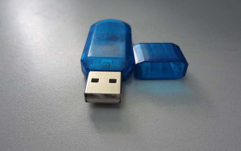 Wireless Dongle for PS3 - FCC ID X5B-PL6432A - Performance Designed Products, LLC (2)