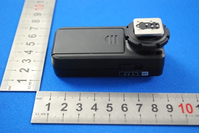 Wireless flash trigger - FCC ID X5SROOK-RF-508 - Pixel Enterprise Limited (2)