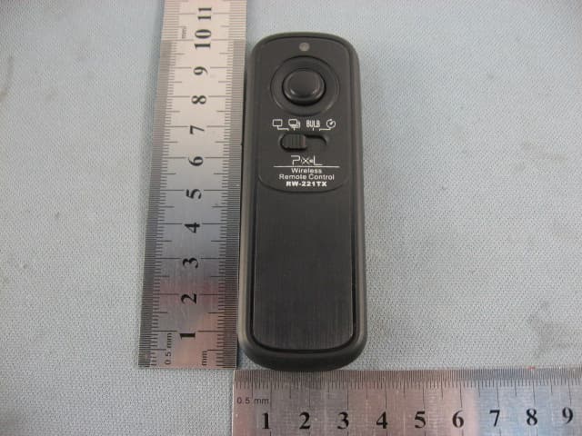 Wireless Shutter Remote Control - FCC ID X5SWSRCRW-221TX - Pixel Enterprise Limited (2)