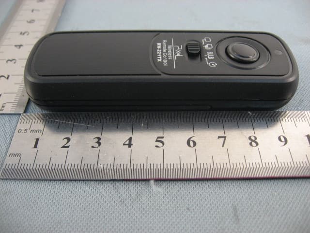 Wireless Shutter Remote Control - FCC ID X5SWSRCRW-221TX - Pixel Enterprise Limited (5)
