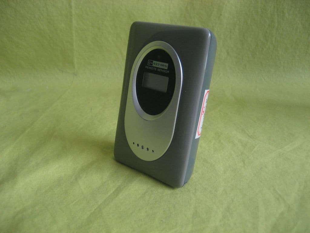 Wireless Weather Station - FCC ID X6I-9010TH - CARRIN ELECTRONICS COMPANY LIMITED (3)