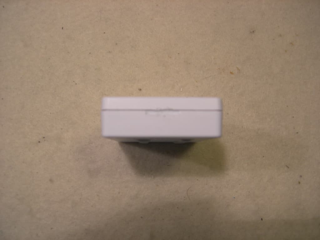 E-SHADE Wall Mount Transmitter - FCC ID X6P-0003300 - The Watt Stopper Inc., d/b/a Qmotion (4)
