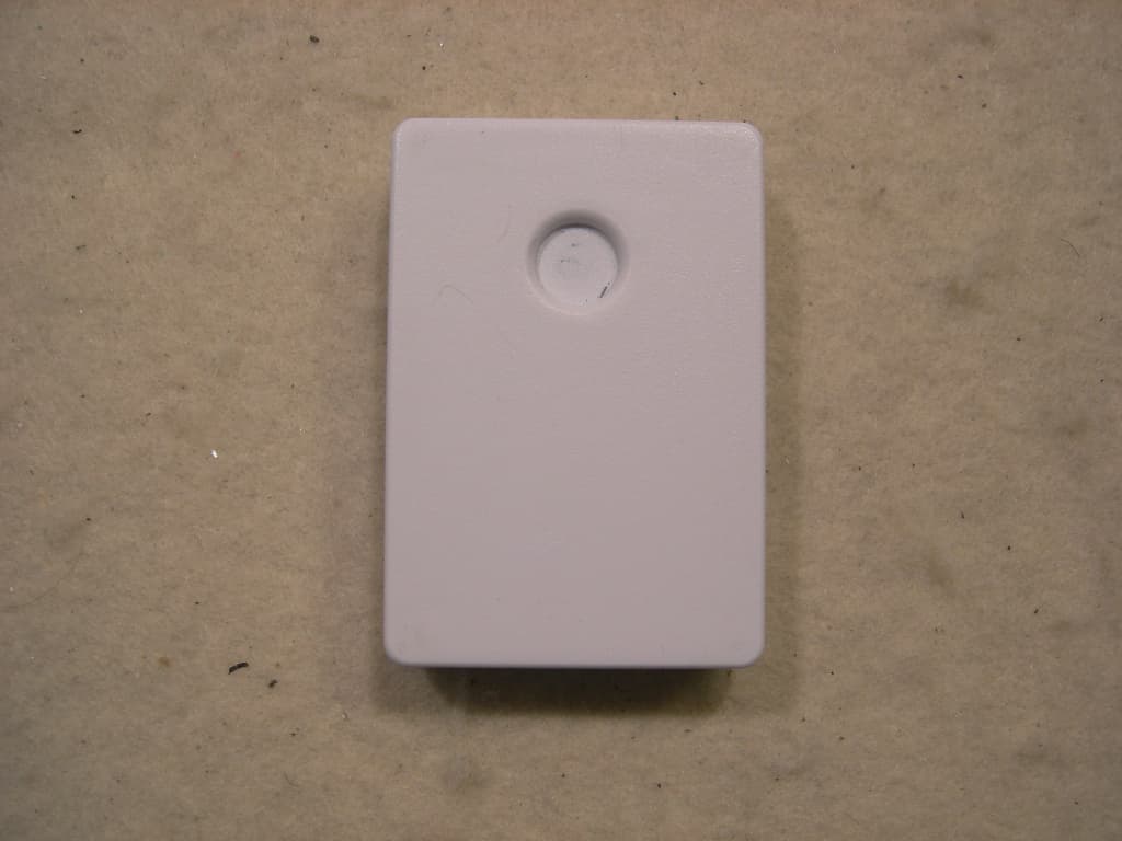 E-SHADE Wall Mount Transmitter - FCC ID X6P-0003300 - The Watt Stopper Inc., d/b/a Qmotion (2)