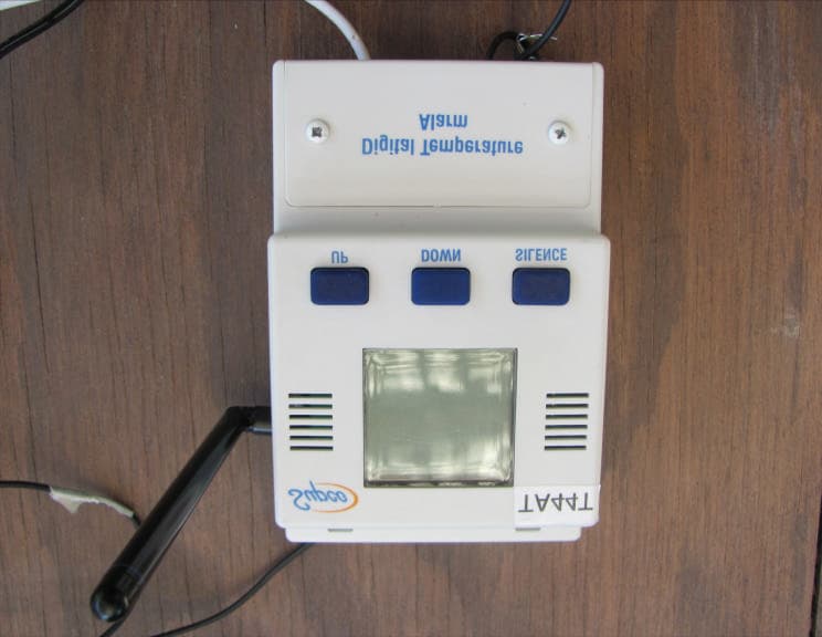 Temperature Alarm Base Unit with Wireless Transmitter - FCC ID X74TA44T001 - Sealed Unit Parts Co., Inc. (2)