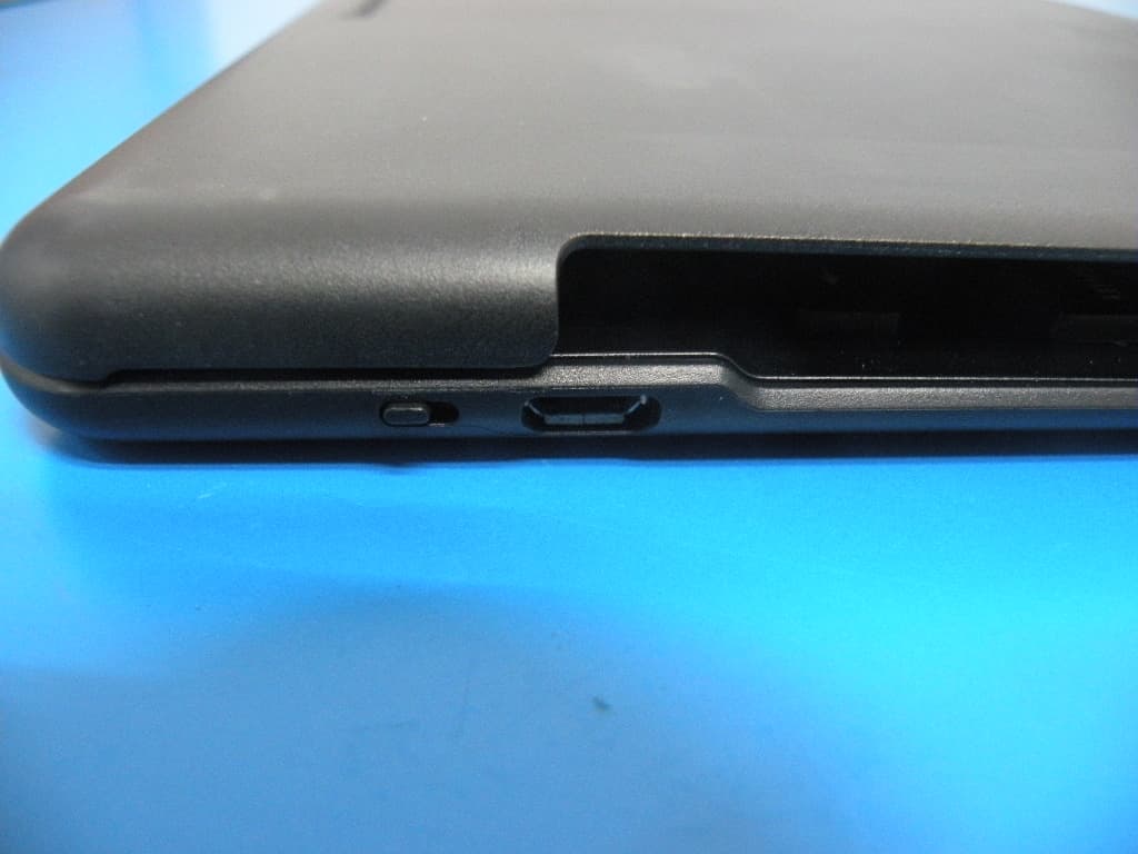 BLUETOOTH KEYBOARD - FCC ID X9PKB6012I - Shenzhen Paoluy Silicone Technology Co., Ltd.