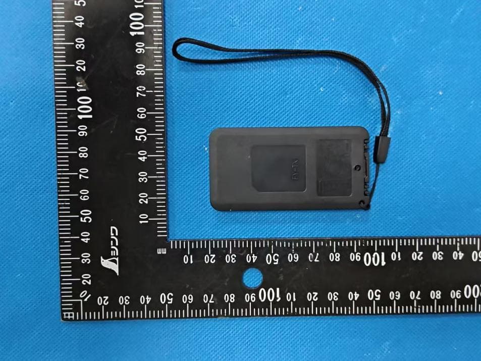 Remote control - FCC ID XA8-2026YX01 - Yun Meng Yun Xi Lighting Products Co., Ltd. (3)