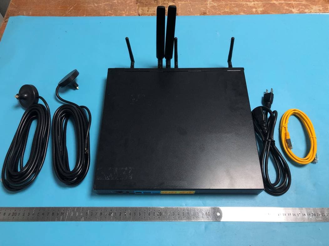 VoIP gateway and router - FCC ID XAKM800CI - AudioCodes Ltd.