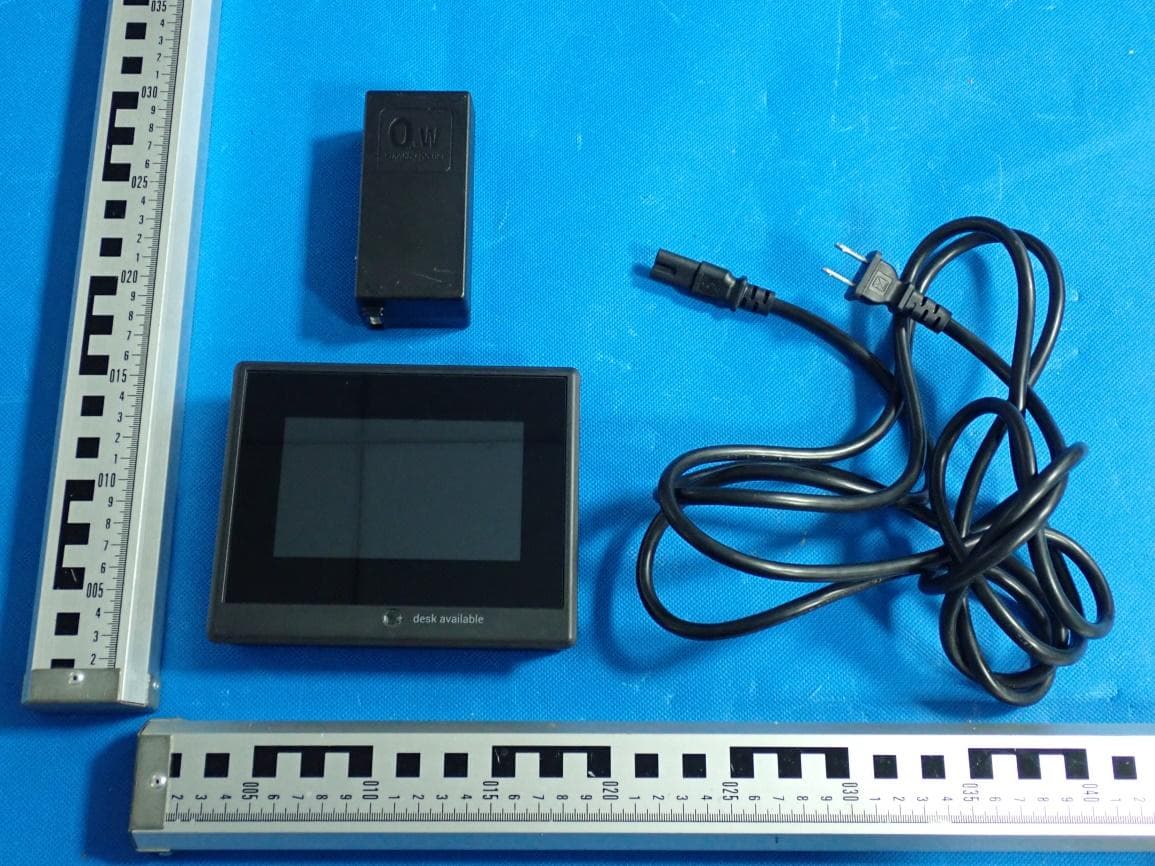 DP 5 LCD w. TOUCH and NFC (two color versions) - FCC ID XBEMIDASHMI - LINAK A/S