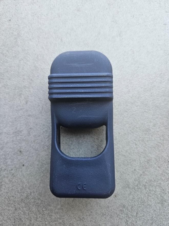 Cow Neck Tag intended to be used in a farm shed and in the parlor - FCC ID XBL-NECKTAG - E.N.G.S Systems Ltd.