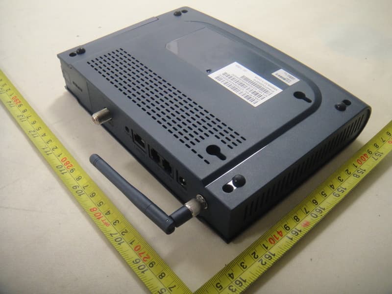 Cable Modem BCM3379 WeMTA - FCC ID XCNDVW222B - Ubee Interactive Holding Corp. Taiwan Branch (3)
