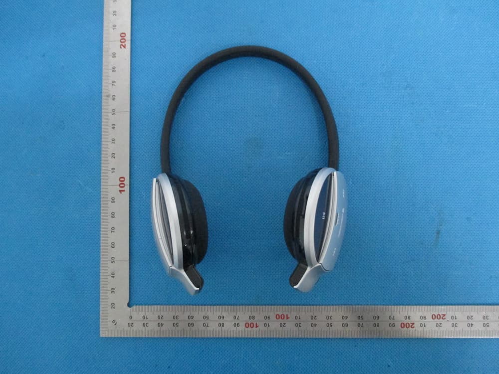 Bluetooth Stereo Headset - FCC ID XELBH-501 - Shenzhen Hongnanke Communication Equipment Co., Ltd. (3)