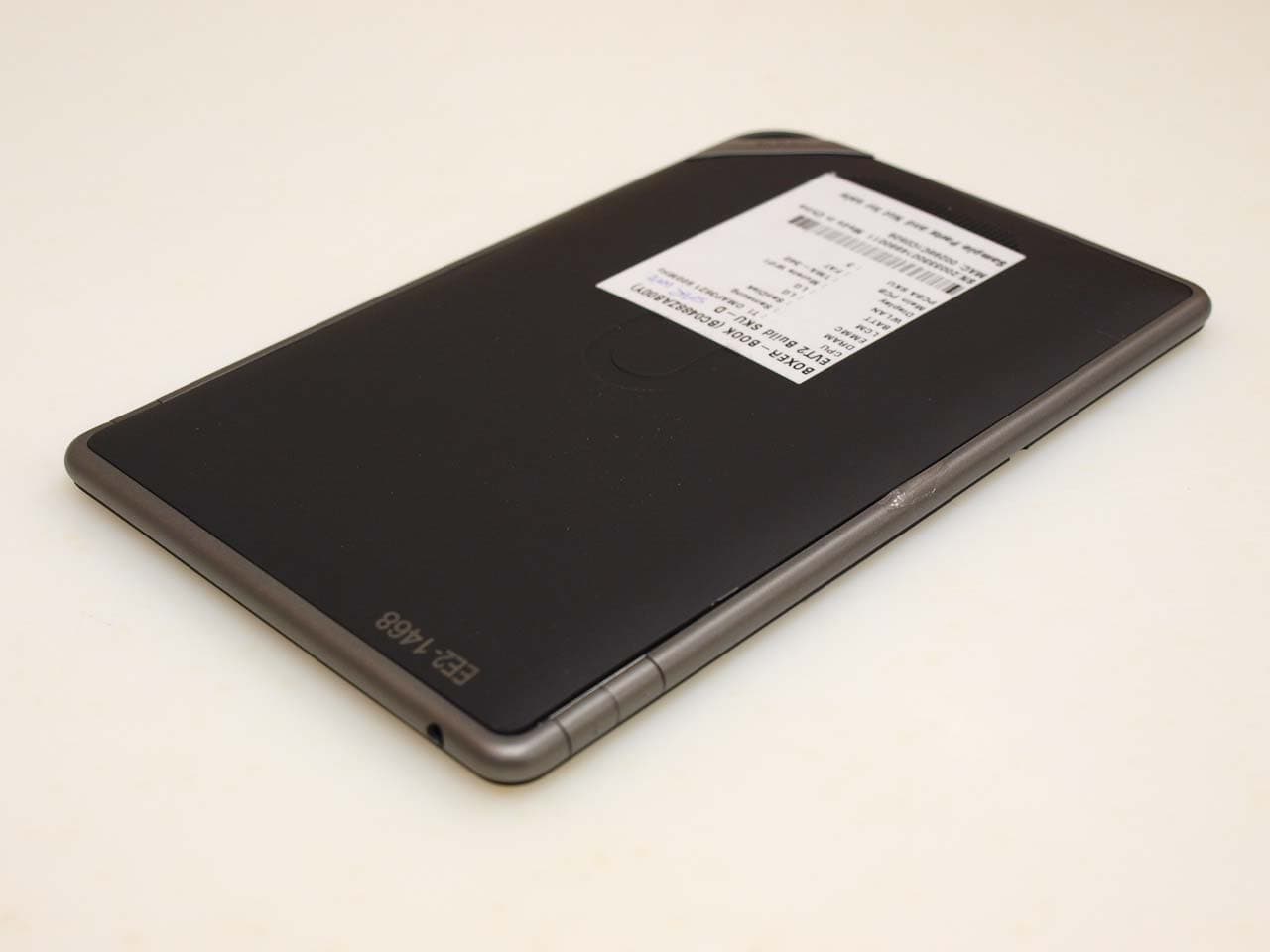 Electronic Reading Device - FCC ID XHHBNRV200-A - Nook Digital LLC (2)