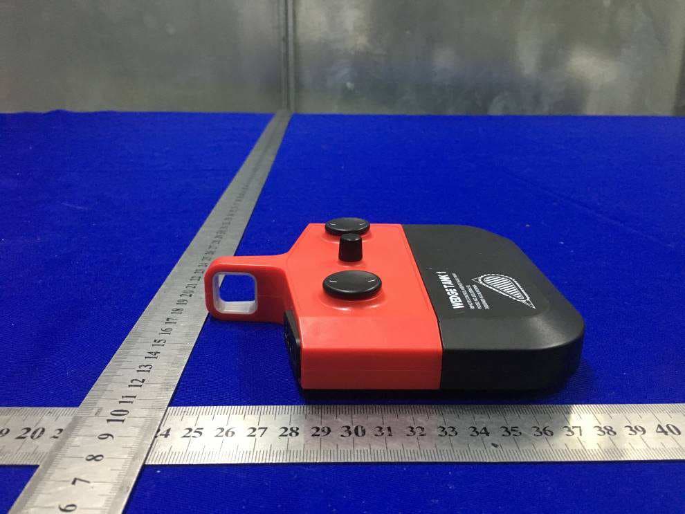 Toy RC Battle Track 2pk - FCC ID XHT-1014430-TX - Guangdong Yinrun Industry Co., LTD. (3)