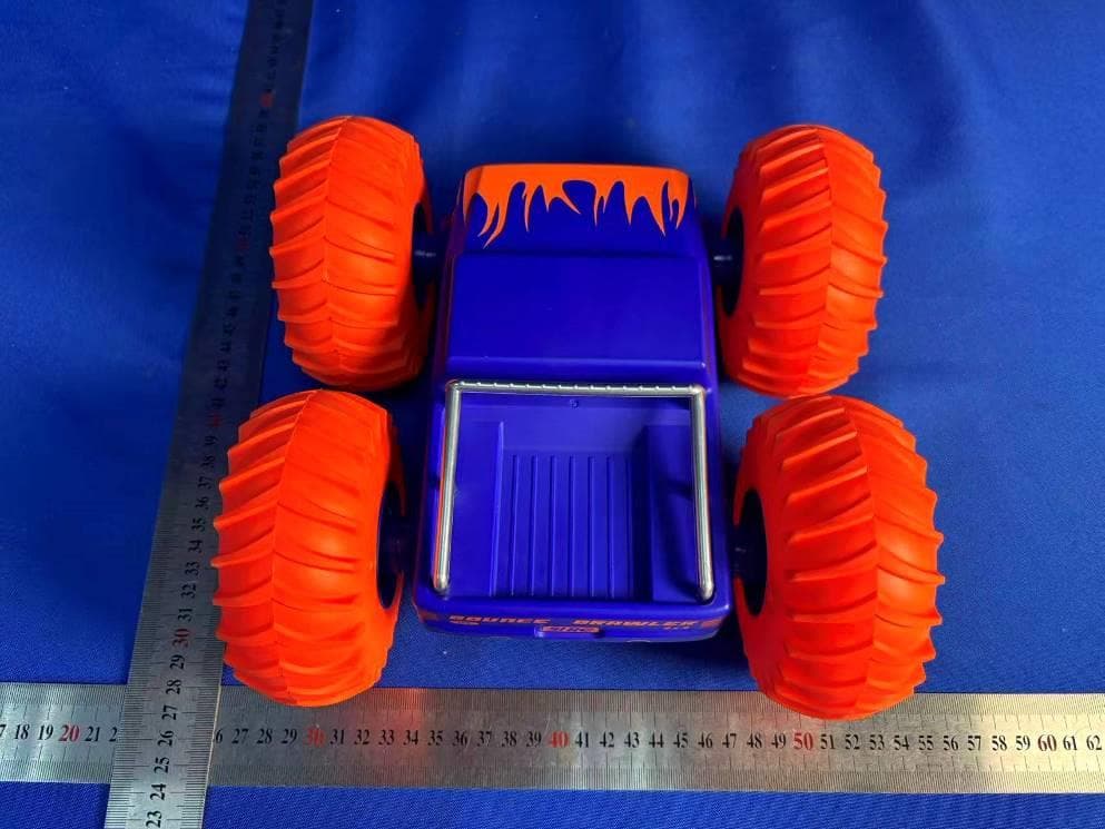 Toy RC Bounce Brawler - FCC ID XHT-8240-01 - Guangdong Yinrun Industry Co., LTD. (3)