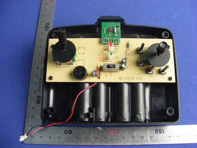 3CH 2.4GHz FHSS Radio Control System - FCC ID XJ6MT-03 - SHANGHAI MERIT TECHNOLOGY CORP. (4)