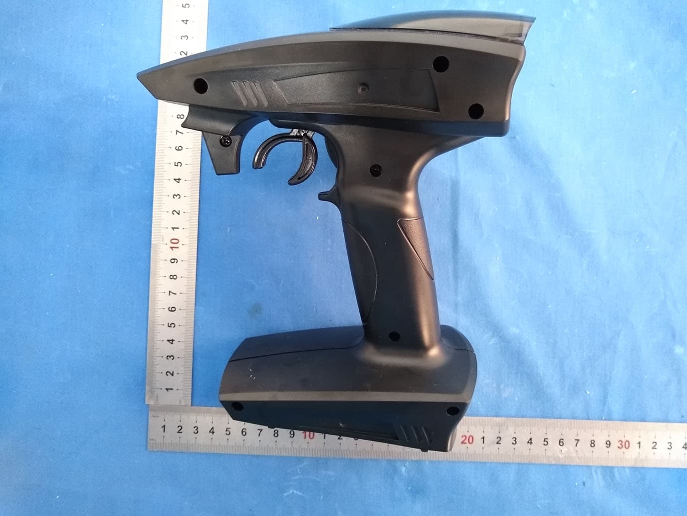 3CH 2.4GHZ FHSS RADIO CONTROL SYSTEM - FCC ID XJ6MT-303-2 - SHANGHAI MERIT TECHNOLOGY CORP. (2)