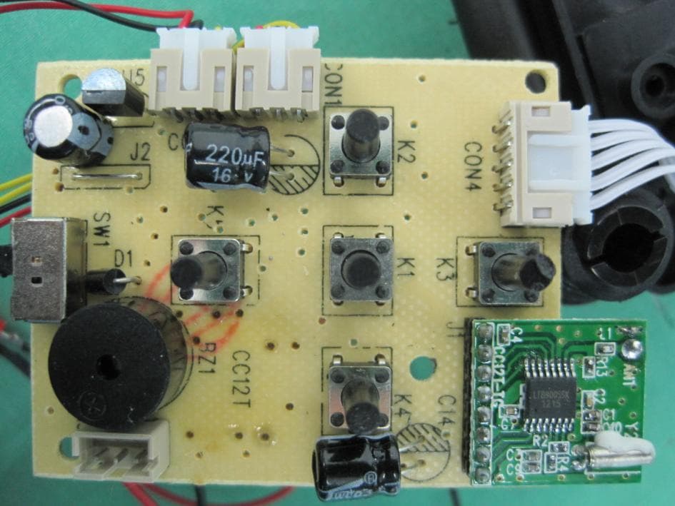 RC Toy Transmitter - FCC ID XJJCHANGCHENG3 - CHANGCHENG PLASTIC FACTORY (2)
