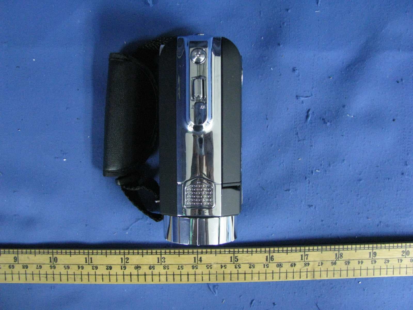 Digital Video Camera - FCC ID XJN-DV502 - SHUOYING INDUSTRIAL (SHENZHEN) CO., LTD. (2)