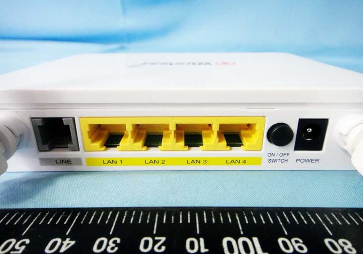 Wireless 802.11 b/g/n ADSL2+ Router - FCC ID XKR-RN243R4 - BaudTec Corporation (5)
