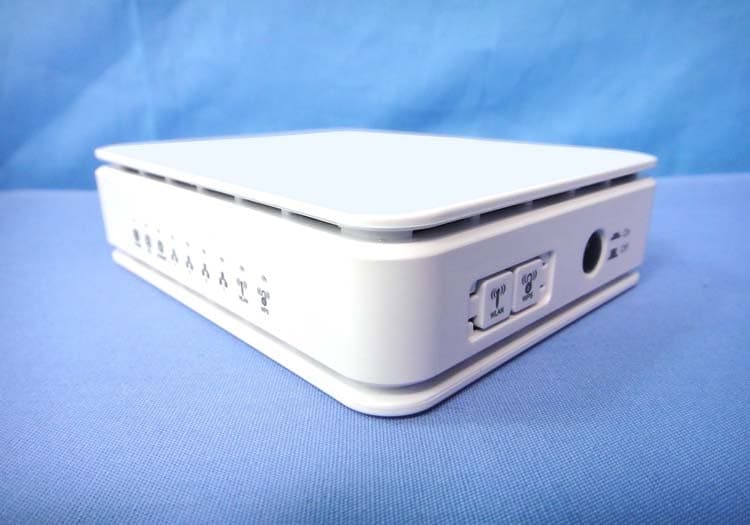 Wireless ADSL2+ Router - FCC ID XKR-RN243R4A9 - BaudTec Corporation (4)